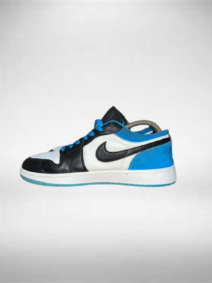 NIKE AIR JORDAN 1  SE LASER BLUE